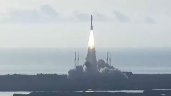 Nasa launches Mars mission in search of evidence of ancient life Nasa launches Mars mission in search of evidence of ancient life