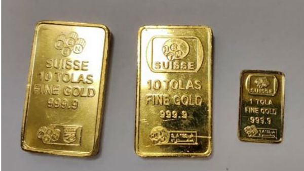 11 passengers held for smuggling gold worth Rs. 1.66 cr. in Vande Bharat Mission flight 11 passengers held for smuggling gold worth Rs. 1.66 cr. in Vande Bharat Mission flight