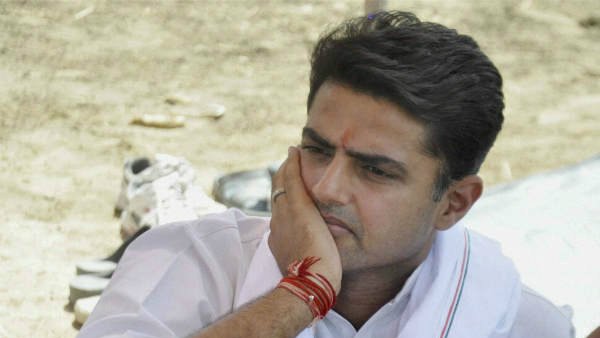 రాజీనామాలు చేస్తున్న సచిన్ వర్గం ఎమ్మెల్యేలు