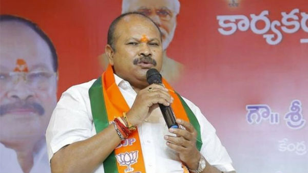 ఏడాదిగా ఏం చేస్తున్నట్లు?