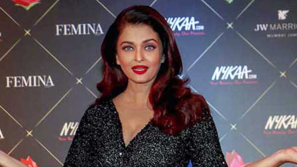 Aishwarya Rai Bachchan and her daughter Aaradhya Bachchan test positive for COVID 19 Aishwarya Rai Bachchan and her daughter Aaradhya Bachchan test positive for COVID 19