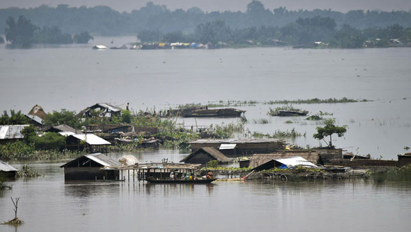 floods: 103 dead, 56 lakh affected in Assam: 25 lakh displaced, 8 dead in Bihar floods: 103 dead, 56 lakh affected in Assam: 25 lakh displaced, 8 dead in Bihar