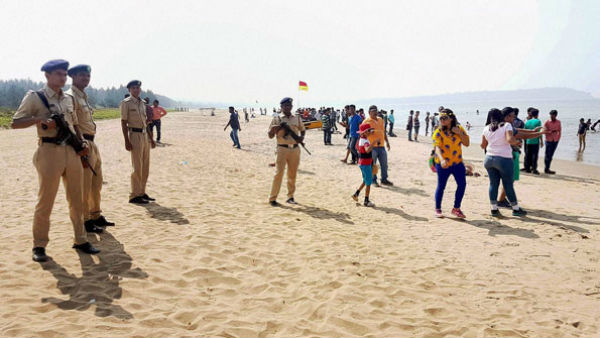 మీకు మాత్రమే, అక్కడ నో ఎంట్రీ