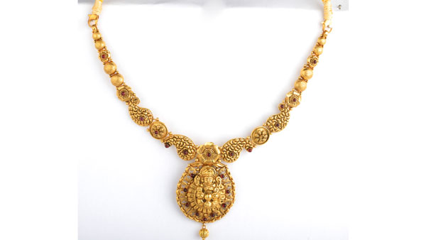 Grab the exciting offers on gold at Kalyan Jewellers..! Grab the exciting offers on gold at Kalyan Jewellers..!
