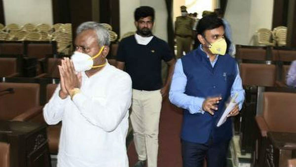 ఎమ్మెల్యే, మహిళా తహసిల్దార్ కు కరోనా