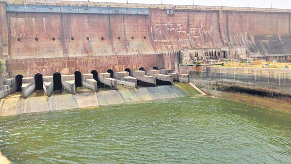 వరద పోటుతో టెన్షన్ తీరేనా?
