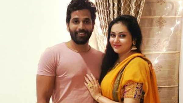 నక్కతోక తొక్కిన నమిత