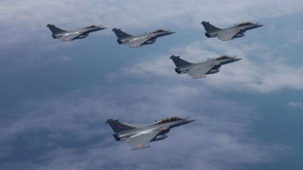 Rafale Fighter jets enter Indian Airspace, Two Sukhoi fighter jets escort to Ambala Rafale Fighter jets enter Indian Airspace, Two Sukhoi fighter jets escort to Ambala