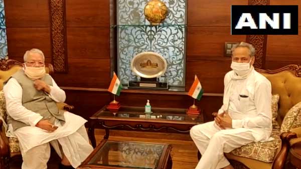 Gehlot meets governor, Cong MLAs raise slogans for assembly session at Raj Bhavan Gehlot meets governor, Cong MLAs raise slogans for assembly session at Raj Bhavan
