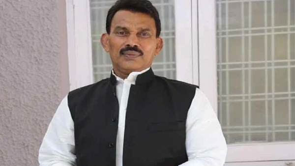మంత్రి, ఆయన భార్యకు పాజిటివ్