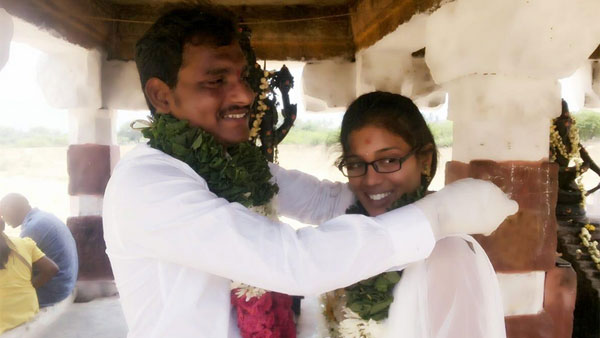 కేంద్ర మంత్రి దగ్గర ఉద్యోగమంటూ..