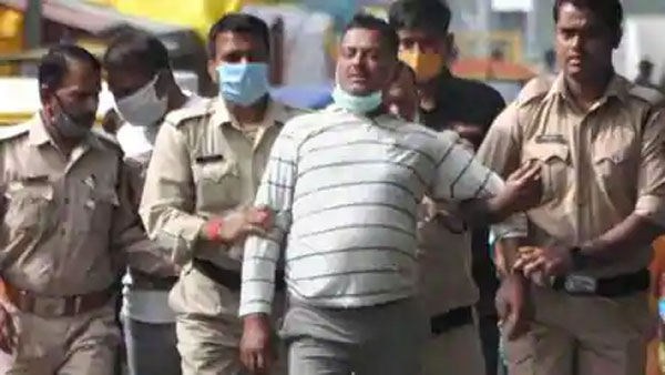 ఫేక్ ఎన్కౌంటర్ చేస్తారని పిల్...