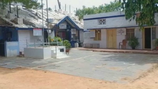 కొడుకు పుట్టాడని ఎస్ఐ మందు పార్టీ