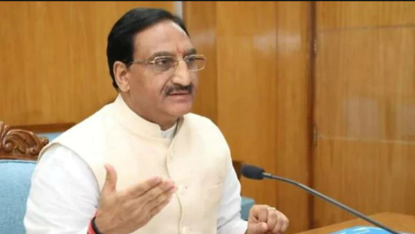 మళ్లీ వాయిదా విద్యార్థులకే నష్టం..