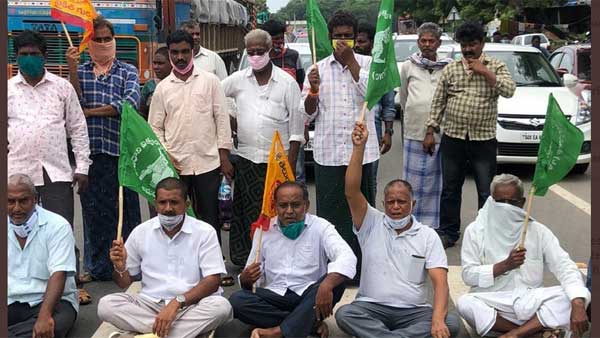ఐడీ కార్డులు ఉంటేనే రాజధాని గ్రామాల్లోకి అనుమతి