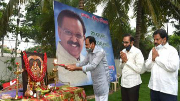 తిరుపతి ఎమ్మెల్యే భూమన కరుణాకర్ రెడ్డి పూజలు