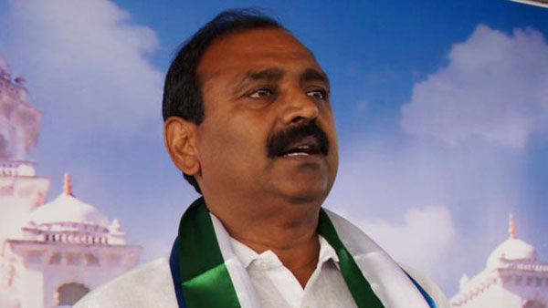 చంద్రబాబుపై నక్సల్స్ దాడికి నిరసనగా..