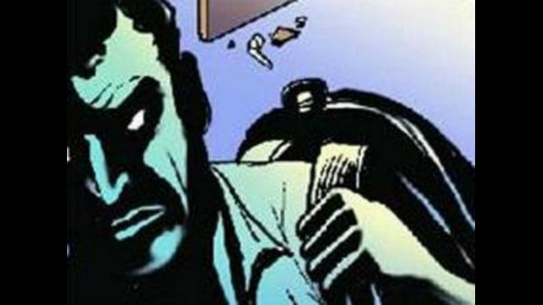 రేయ్... నీతిలేని కుక్క... నీ కథ చూస్తా ?