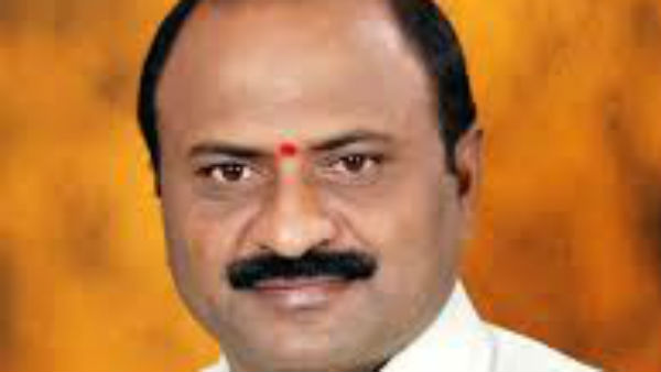 టెండర్లు పూర్తయ్యి ఏళ్ళు గడుస్తున్నా మొదలు కాని పనులపై ఆగ్రహం