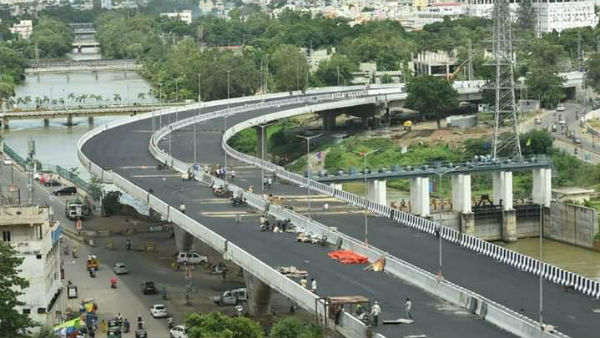 క్రెడిట్ పాలిటిక్స్..
