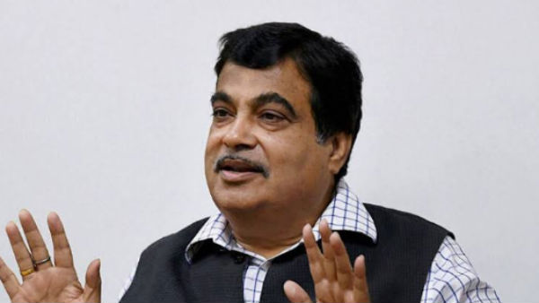 మొహం చాటేసిన గడ్కరీ...