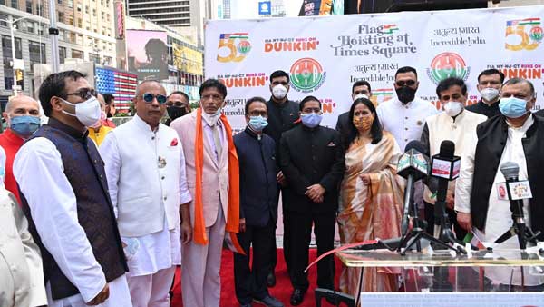 74th Independence Day: Indias Flag Hoisted At New Yorks Times Square and several parts of us 74th Independence Day: Indias Flag Hoisted At New Yorks Times Square and several parts of us