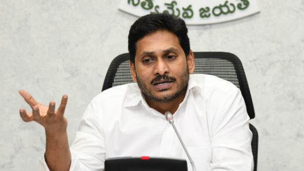 తెలంగాణాలో రూల్స్ కు భిన్నంగా ఆ ప్రాజెక్టుల నిర్మాణాలు