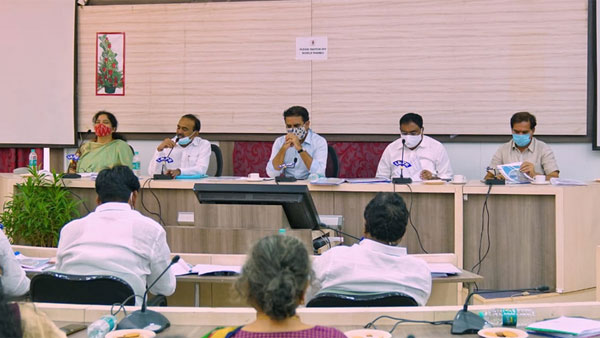 నాలాలపై ఆక్రమణల తొలగింపు విషయంలో రాజీ పడేది లేదు