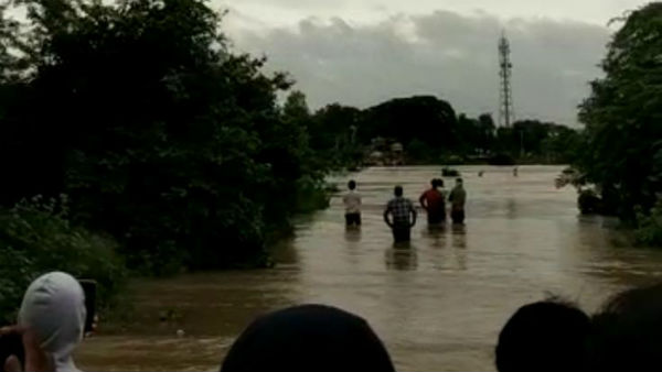 12 farmers trapped in chali vagu .. Helicopter rescue attempt .. Bus, lorry also in flood 12 farmers trapped in chali vagu .. Helicopter rescue attempt .. Bus, lorry also in flood