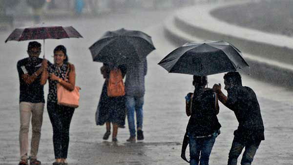 four days heavy rain warning for ap as low pressure in bay of bengal four days heavy rain warning for ap as low pressure in bay of bengal