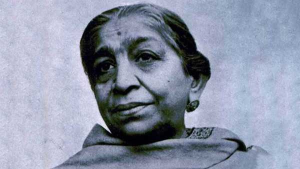 చెన్నమ్మ, సరోజినీ నాయుడు..