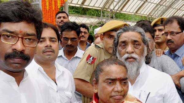 covid-19: Former Jharkhand CM Shibu Shifted To Hospital, CM Hemant Soren Tests Negative covid-19: Former Jharkhand CM Shibu Shifted To Hospital, CM Hemant Soren Tests Negative