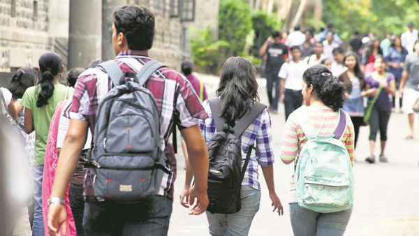 ఇంటర్న్షిప్ కోసం ఒక పూర్తి సెమిస్టర్...