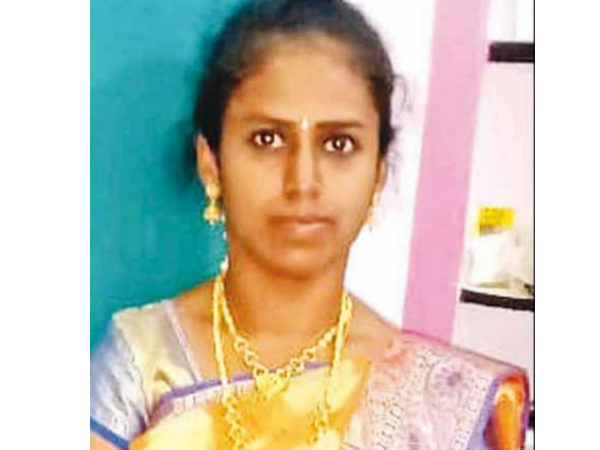 పొలికల్ లీడర్ భార్య ప్రగతి దారుణ హత్య