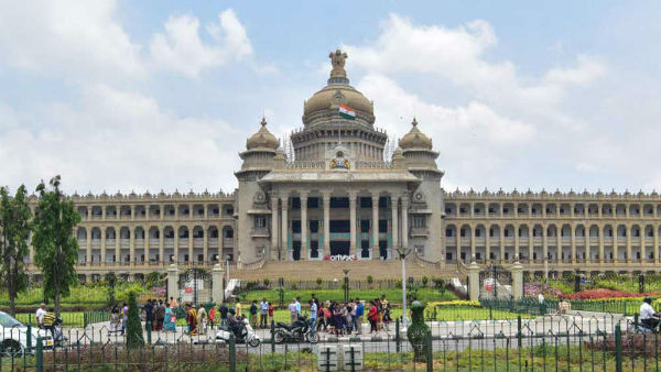 విజయేంద్ర బ్యాచ్ లో 32 మంది