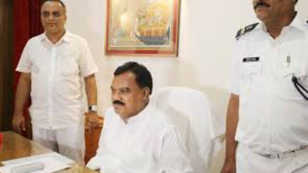 Corona tension for politicians .. Positive for 11 MLAs at once along with deputy speaker Corona tension for politicians .. Positive for 11 MLAs at once along with deputy speaker