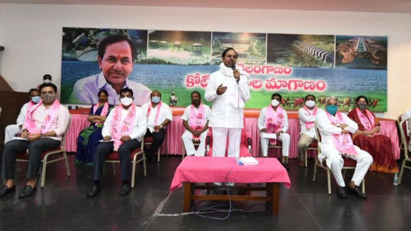కాంగ్రెస్, బీజేపీ ప్లాప్..