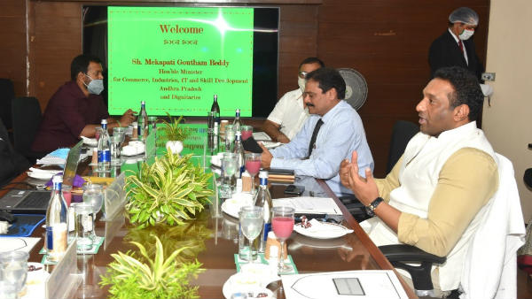 ఢిల్లీలో బిజీ బిజీ..