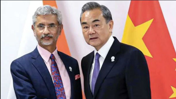 చర్చలకు ముందు ఇదో స్ట్రాటజీ..