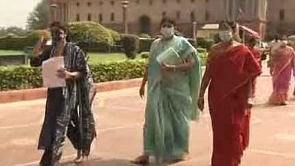 Amaravati women JAC Meets Union Minister Kishan reddy.. Amaravati women JAC Meets Union Minister Kishan reddy..