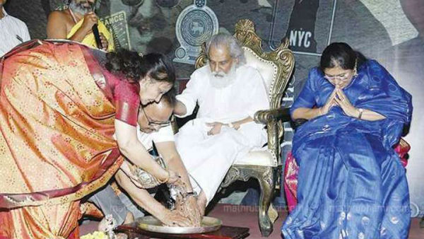 ఒకే వేదికపై ఇద్దరు...