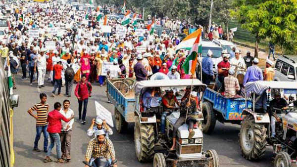 ట్రాక్టర్ నడిపిన సుఖ్బీర్ సింగ్...