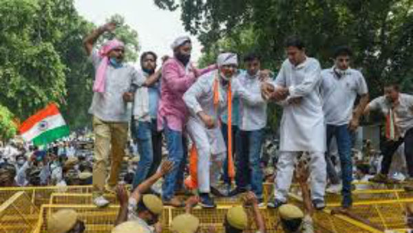 కర్ణాటకలో సెప్టెంబర్ 28న బంద్ .. బంద్ కు మద్దతుగా ..