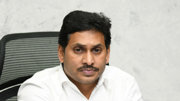 క్యూఆర్ కార్డులపై...