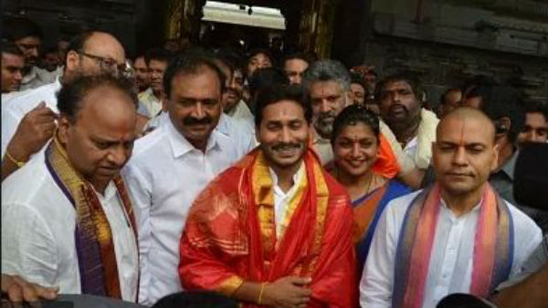 సీఎం జగన్ డిక్లరేషన్ ఇవ్వాలని డిమాండ్ .. అడుగడుగునా పోలీసుల భద్రత