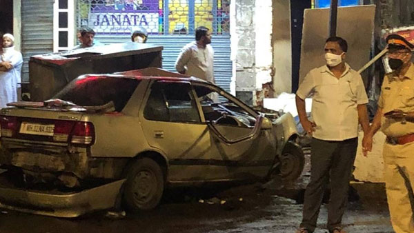 నలుగురిలో ముగ్గురు అక్కడికక్కడే...