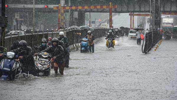 Mumbai Flooded After Heavy Overnight Rain, Trains Suspended Mumbai Flooded After Heavy Overnight Rain, Trains Suspended