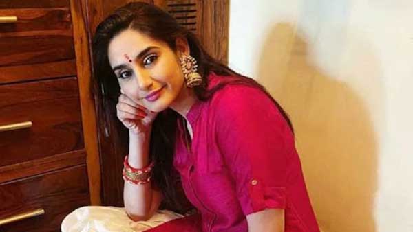 హైదరాబాద్కు శాంపిల్స్