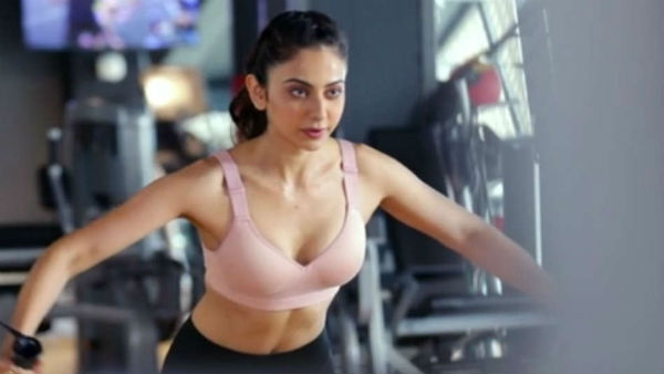 హైదరాబాద్ లో దంచేసిన రకుల్