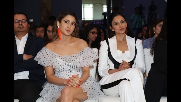 నీళ్లు నమిలిన రకుల్ ప్రీత్ సింగ్ ?